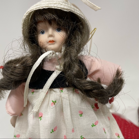 VINTAGE Set of Four Porcelain Ornament 8" Dolls - Picture 4 of 11